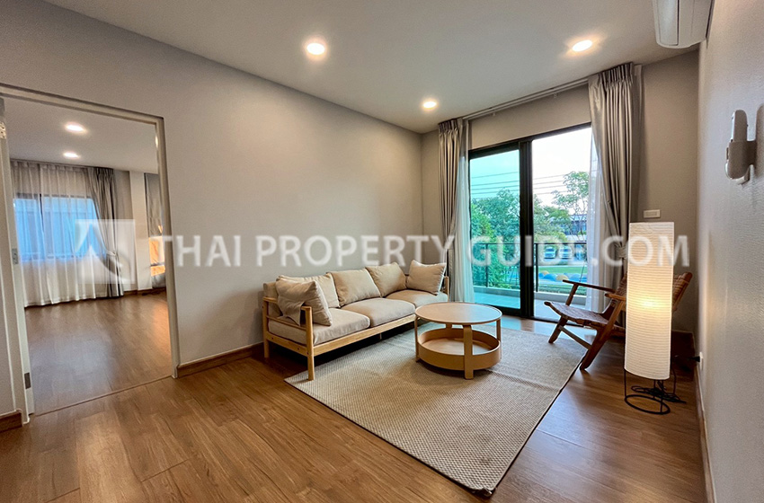 House with Shared Pool in Bangnatrad 